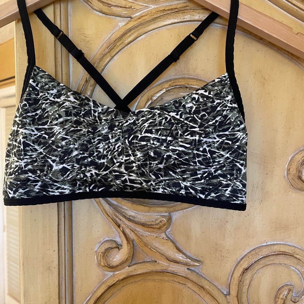 Lululemon Athletica Monochrome Patterned Bra